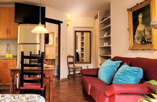 Orgiva Appartement | Studio Confort Piscine au Sel immense Jardin biologique Calme Vue dans la Nature
