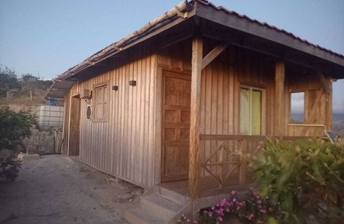 Cerro Plano Cabine | Sustainable Solar House, Ultra-low Carbon Footprint, pet-friendly!
