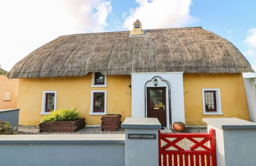 Lady's Island Cottage | SUTTON COTTAGE, pet friendly in Rosslare Harbour, County Wexford
