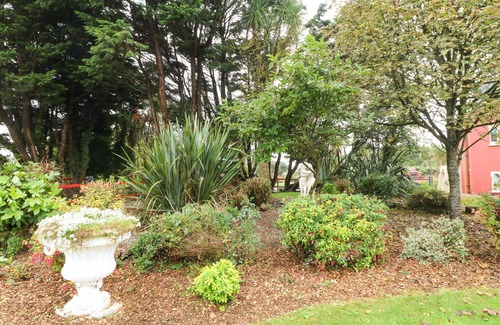 Lady's Island Cottage | SUTTON COTTAGE, pet friendly in Rosslare Harbour, County Wexford