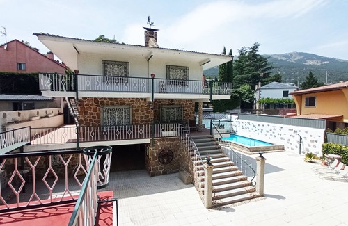 San Lorenzo de El Escorial Chalet De Ski | SUYOLUCE, villa with private pool * El Escorial *