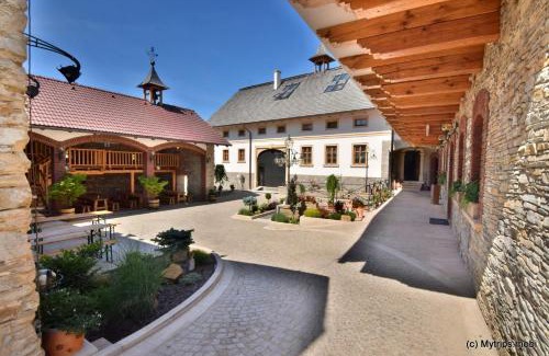 Hluboke Maison | Svatojakubský pivovar