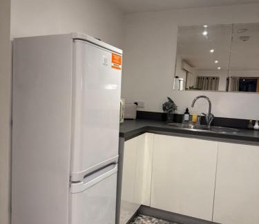 Wimbledon Park Appartement | SW19 Apartment - Sleeps Up To 5 - Free Parking