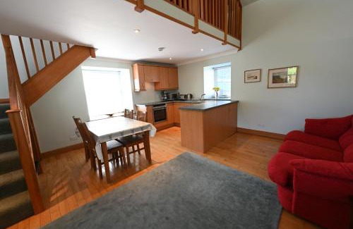 West Laroch Maison | Swallow Cottage
