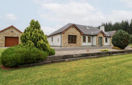 Ballyroddy Maison | Swan Lake