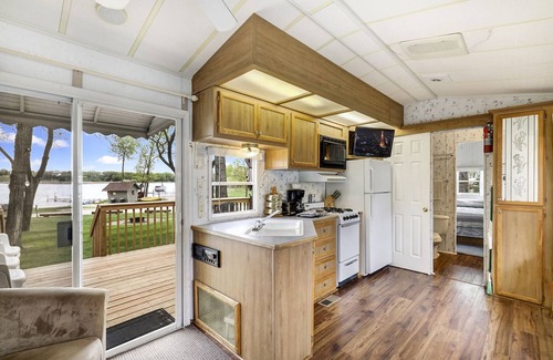 Fergus Falls Cabine | Swan Lake Resort & Campground - Lakeside Cabin #5