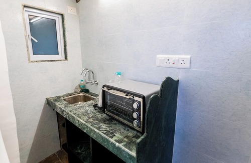 Bandra West Appartement | Swank at Sunset 1BR Studio Apartment