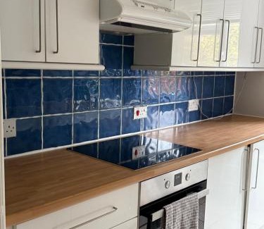 Swiss Cottage Appartement | Swanky two bedroom flat with balcony near swiss cottage and regents park