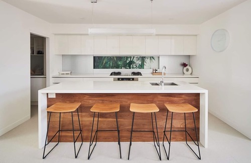 Geelong Maison | Swanston Sands Sophisticated Comfort by the Beach