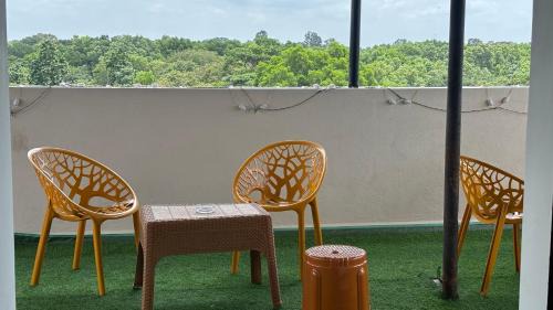 Ejipura Appartement | Swarga Fireflies Swarm Duo