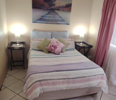 Krugersdorp Maison | Swartbessie Geusthouse