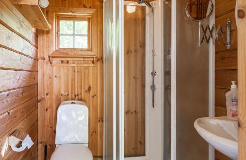 Lilla Beddinge Maison | Swedish log house at Kvarnviks Gård