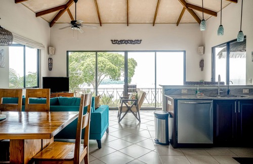 Dominical Maison | Sweeping ocean views, private infinity edge pool, & short walk to beach