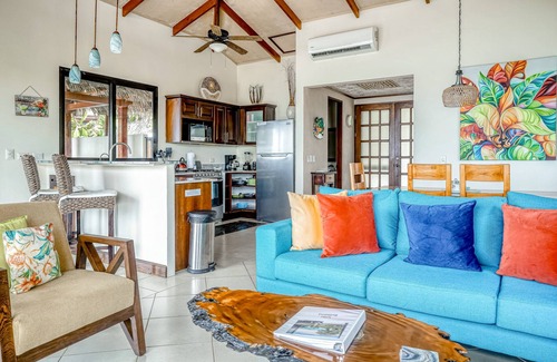 Dominical Maison | Sweeping ocean views, private infinity edge pool, & short walk to beach