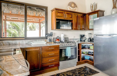 Dominical Maison | Sweeping ocean views, private infinity edge pool, & short walk to beach