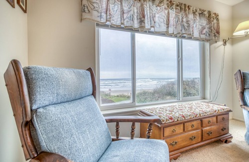 Yachats Maison | Vue imprenable sur l'océan depuis cette belle maison avec accès à la plage à proximité!