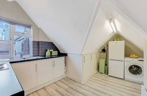 Golders Green Maison | Sweet and Lovely 2BR with Free Parking