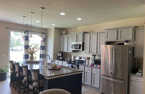Murraysville Maison | Sweet Dreamin' Stylish townhome all your own!