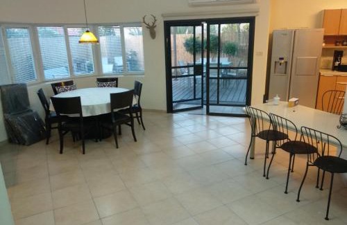 Arad Maison | Sweet Home