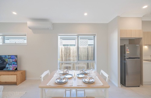 Griffin Maison | Sweet Home in Griffin, brand new & Spacious, 10 min to North Lake Westfield