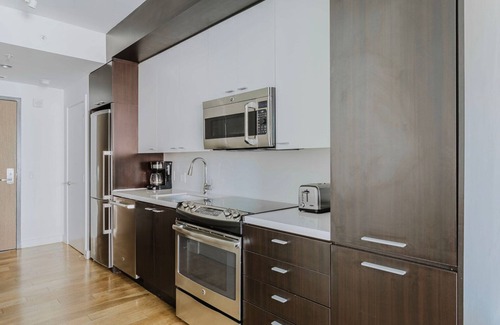 Navy Yard Appartement | Sweet Navy Yard 1BR w/ Gym, Balcony, W/D, Doorman & A/C, by Blueground