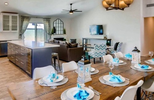Sunset Ridge Maison | HEATED POOL + 5 MIN TO KIERLAND MALL