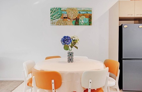 East Tamaki Maison | Sweet Sunshine Nest with Pool, Aircon and Parking