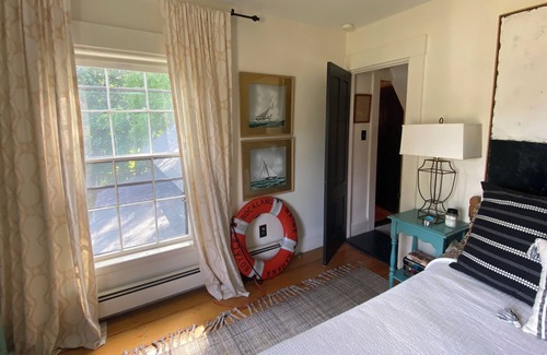 Kittery Maison | Sweet Traditional Kittery New Englander with Pool!