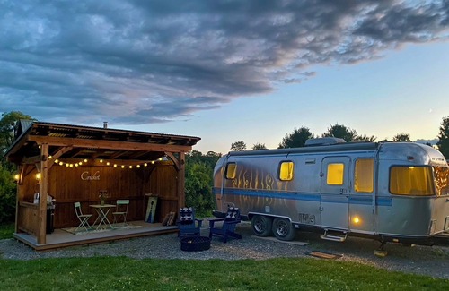 Hector Maison | Sweet Vintage Airstream in FLX Wine Country