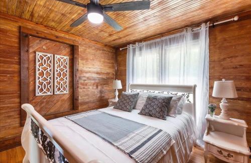 Fort White Maison | Sweetwater on the Range - New Reno Farm Getaway