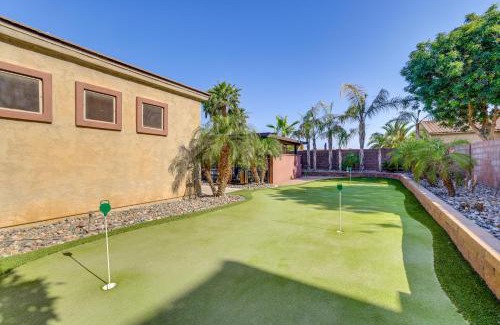Goodyear Maison | Swim-Up Bar and Putting Green Goodyear Getaway!