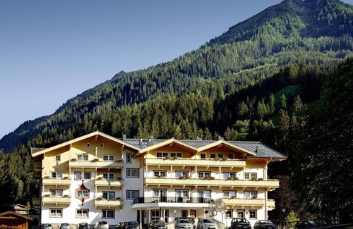 Schonbach Maison | Swiss stone pine suite - Hotel Grundlhof