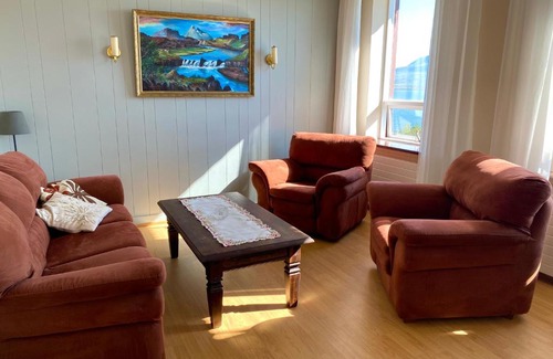 Hrisey Island Maison | Syðstibær Guesthouse