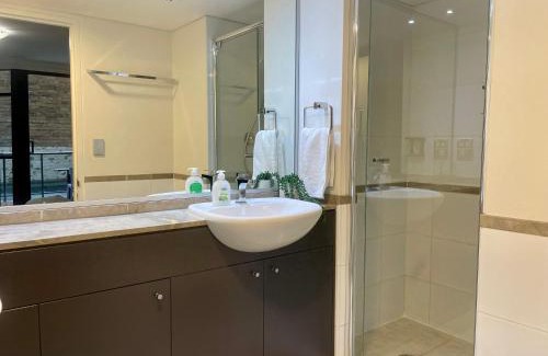 Haymarket Appartement | Sydney City Getaway 1 Bdrm Apt 2 Bathrms Sleeps 4