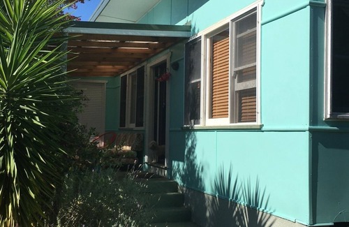 Cudmirrah Maison | Sylvias @ cudmirrah 1950's Beach House