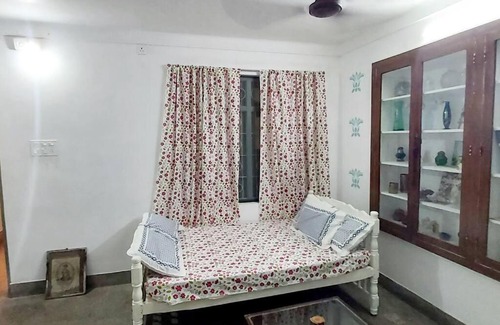 Kalapettai Appartement | Sylvie Cottage- Near White Town and Beach