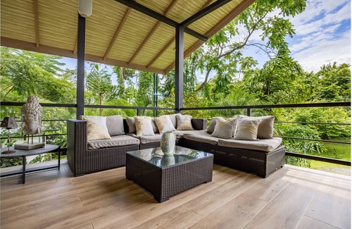 Ballena Villa | Synergy Retreat Center: Luxurious, with pool, river and expansive 360° Yoga Deck