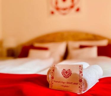 Fertoendred Maison | SZÍVES LAK