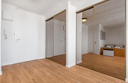 Grochow Appartement | Szaserów 47-49 by Homeprime