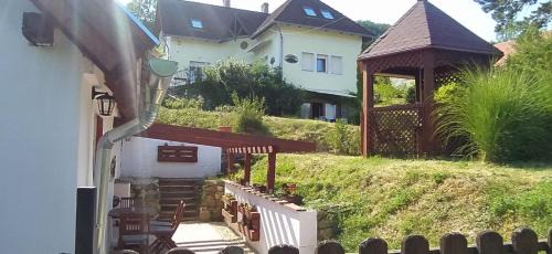 Szigliget Maison | Szigligeti Panoráma Apartmanház