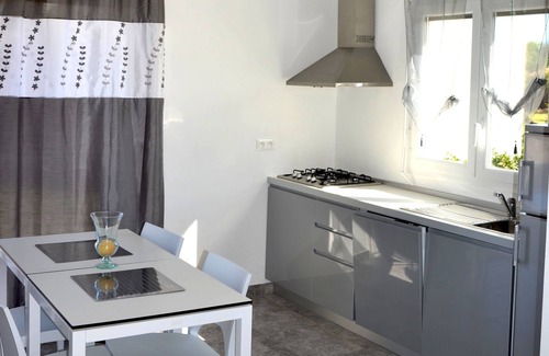 Santa-Lucia-di-Moriani Appartement | 2 pièces 4 personnes - pieds dans l'eau Moriani plage