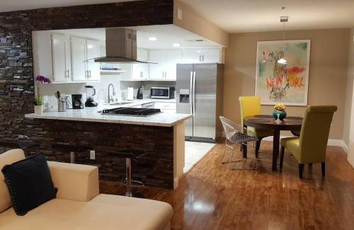 Spring Valley Appartement | T-Designed to ENJOY!. Best Vacation
