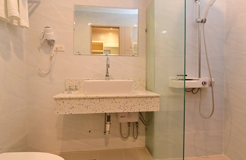 Suba Basbas Hôtel | T Shine Resort and Spa