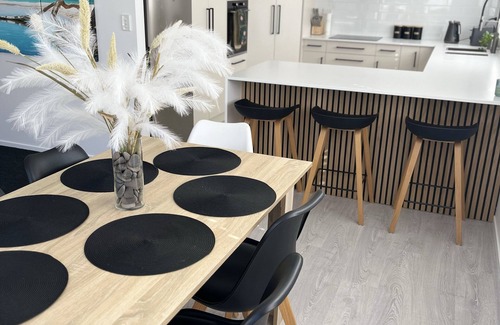 Papamoa Beach Maison | T Two Papamoa Beach - For the whole family!