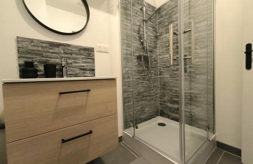 Sault-Brenaz Appartement | T1 accès direct via rhôna - clim -local vélo - Cnpe