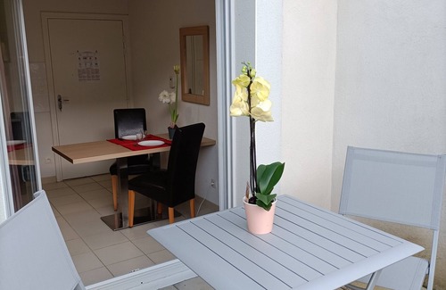 Salies-de-Bearn Appartement | T1 BIS dans résidence avec piscine B36