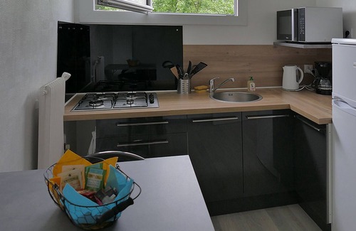 Les 3 Cites Appartement | T1 de 36 m2 dans un cadre verdoyant, très lumineux, entièrement rénové
