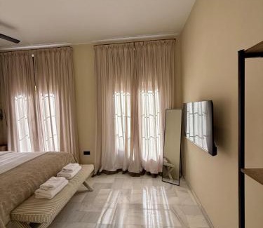 Encarnacion-Regina Maison | T19 Luxury Home 5br Private Terrace