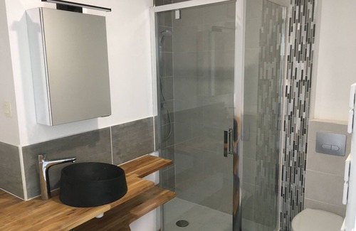 Guignen Appartement | T2 30 M² 4 Sleeps max close to shops and 4-way access