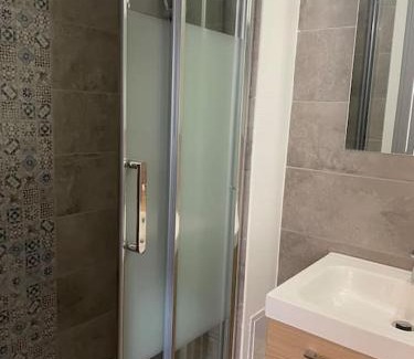 Bourges Appartement | T2 4 pers face gare SNCF Appart Hotel le Cygne 3